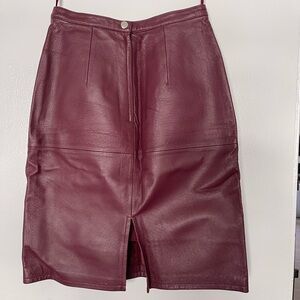 Elegant Burgundy Leather Skirt